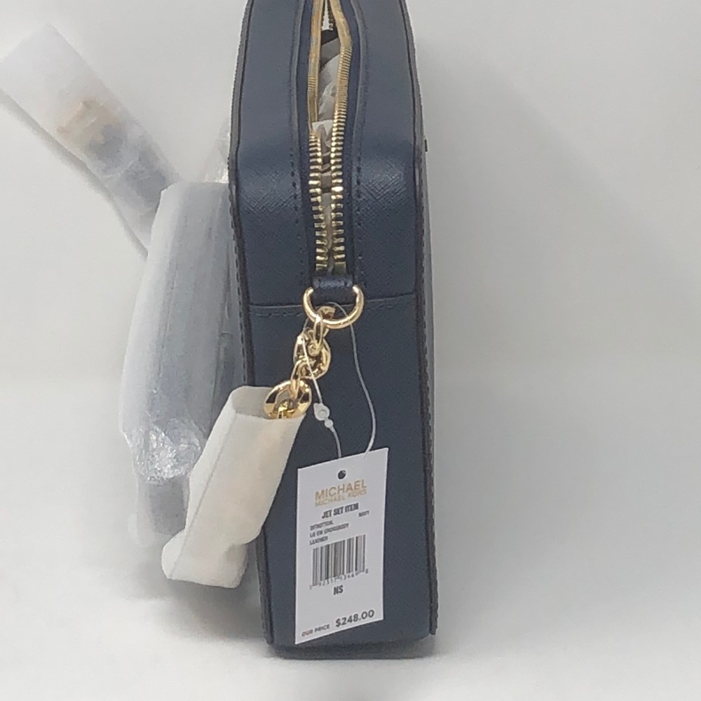 ๐๐Michael Kors Jet Set item crossbody - Picture 6 of 8